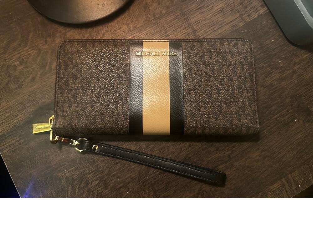 MICHAEL KORS JET SET TRAVEL LARGE STRIPED SIGNATURE LOGO SMARTPHONE WALLET